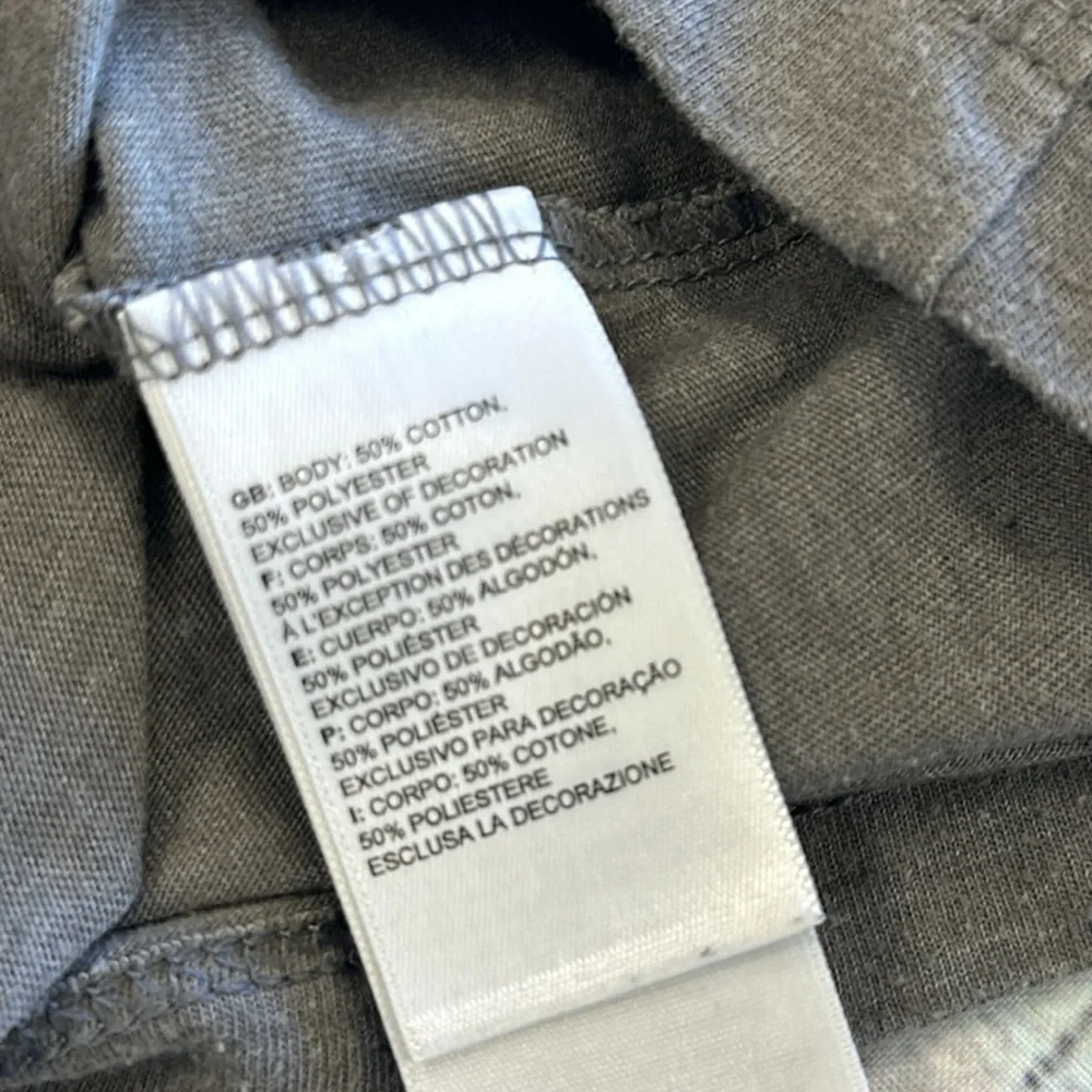 The North Face • Gray Signature Tee • Sz L - Picture 6 of 9